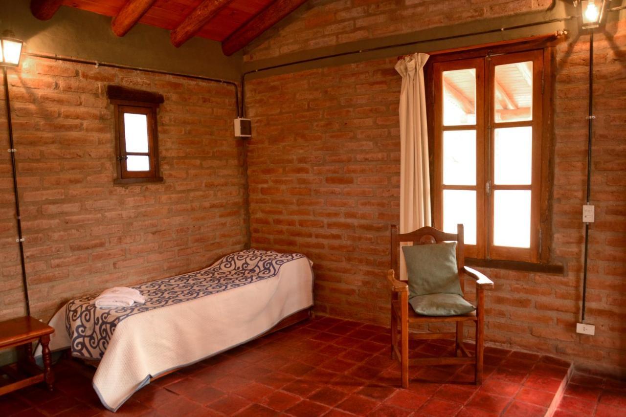 LA TOMA Complejo de Montaña - Cabañas y Habitaciones en Hosteria Mina Clavero Exterior foto