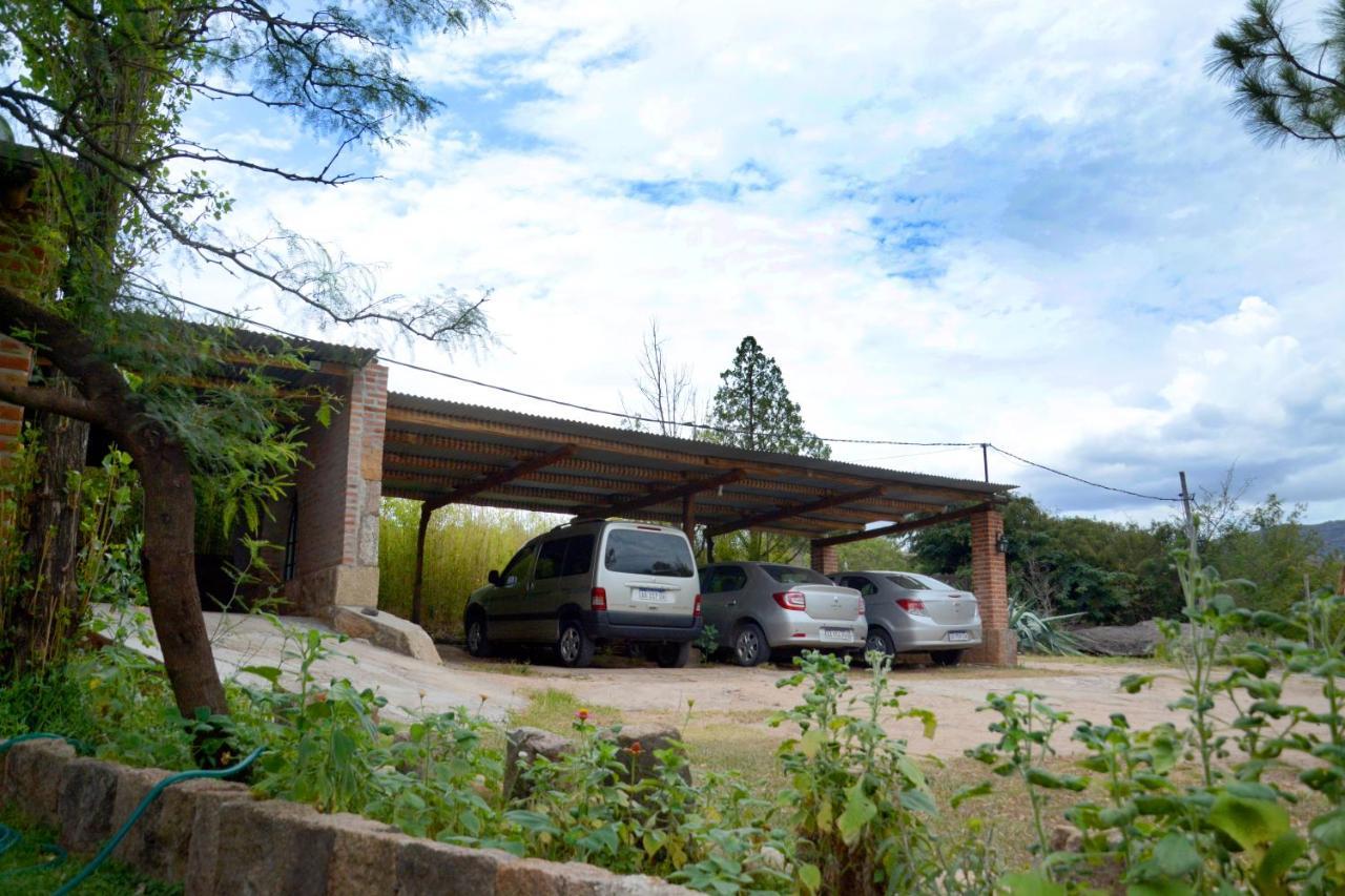 LA TOMA Complejo de Montaña - Cabañas y Habitaciones en Hosteria Mina Clavero Exterior foto